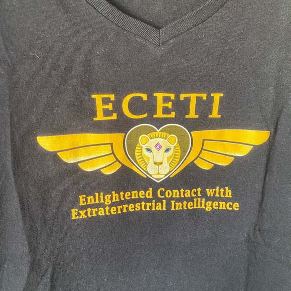 ECETI Alien Believers Black Graphic Top 🔴 CLEARANCE 🔴 - Picture 2 of 3